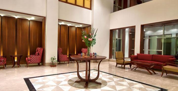 โกลเดน พลาซา โฮเต็ล Hotel ปัญจ์กุลา ภายนอก รูปภาพ