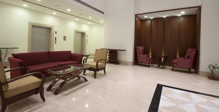 โกลเดน พลาซา โฮเต็ล Hotel ปัญจ์กุลา ภายนอก รูปภาพ