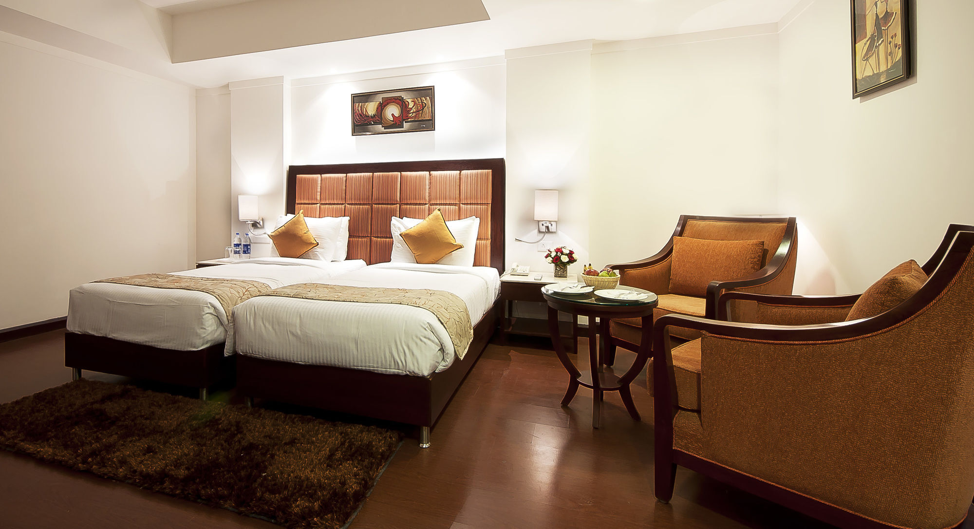 โกลเดน พลาซา โฮเต็ล Hotel ปัญจ์กุลา ภายนอก รูปภาพ